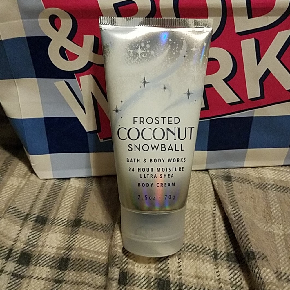 Bath and body works seasonal body cream